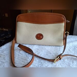 Vintage Dooney & Bourke shoulder bag